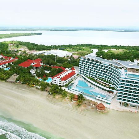 Hotel Las Americas Casa De Playa Cartagena Εξωτερικό φωτογραφία Aerial view of the resort