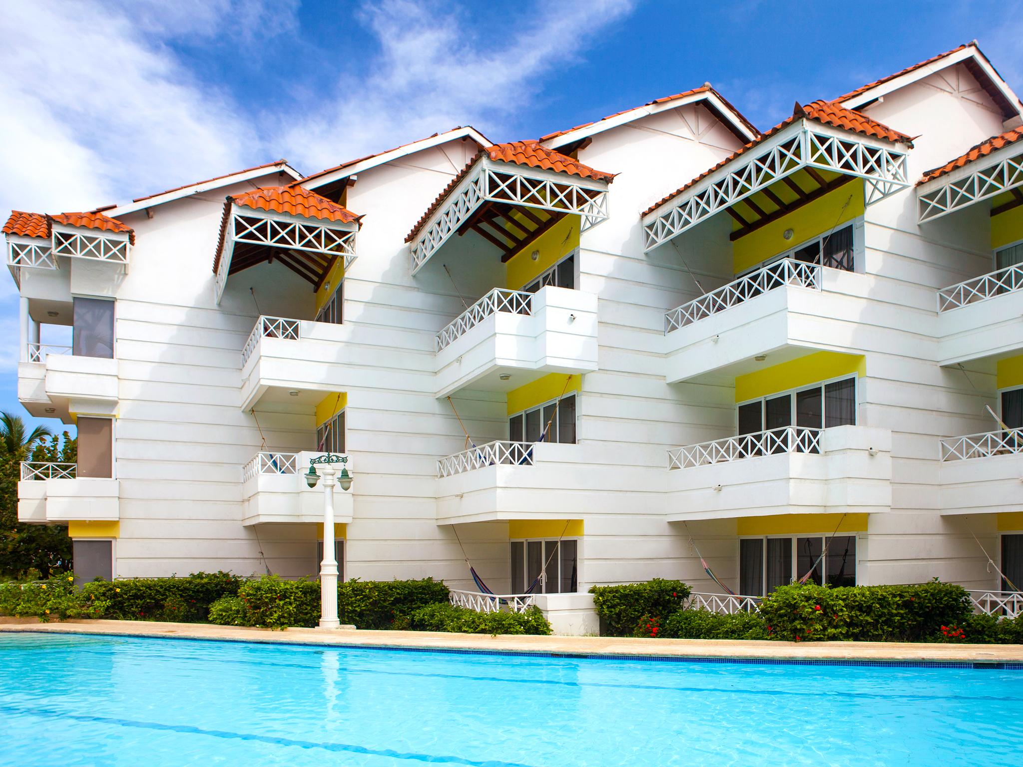 Hotel Las Americas Casa De Playa Cartagena Εξωτερικό φωτογραφία Club Med Phuket